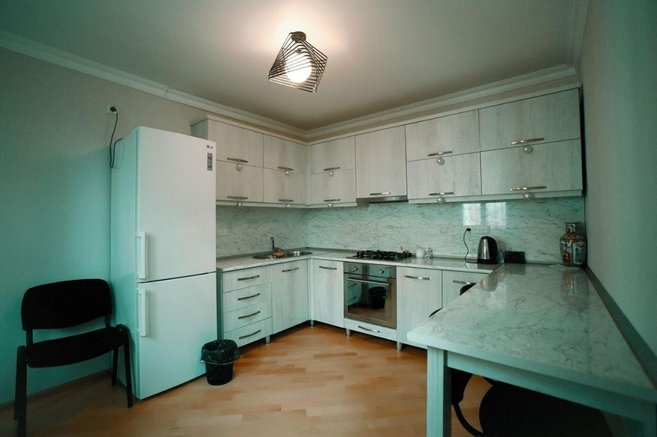 Apartment Old คูทายสิ ภายนอก รูปภาพ