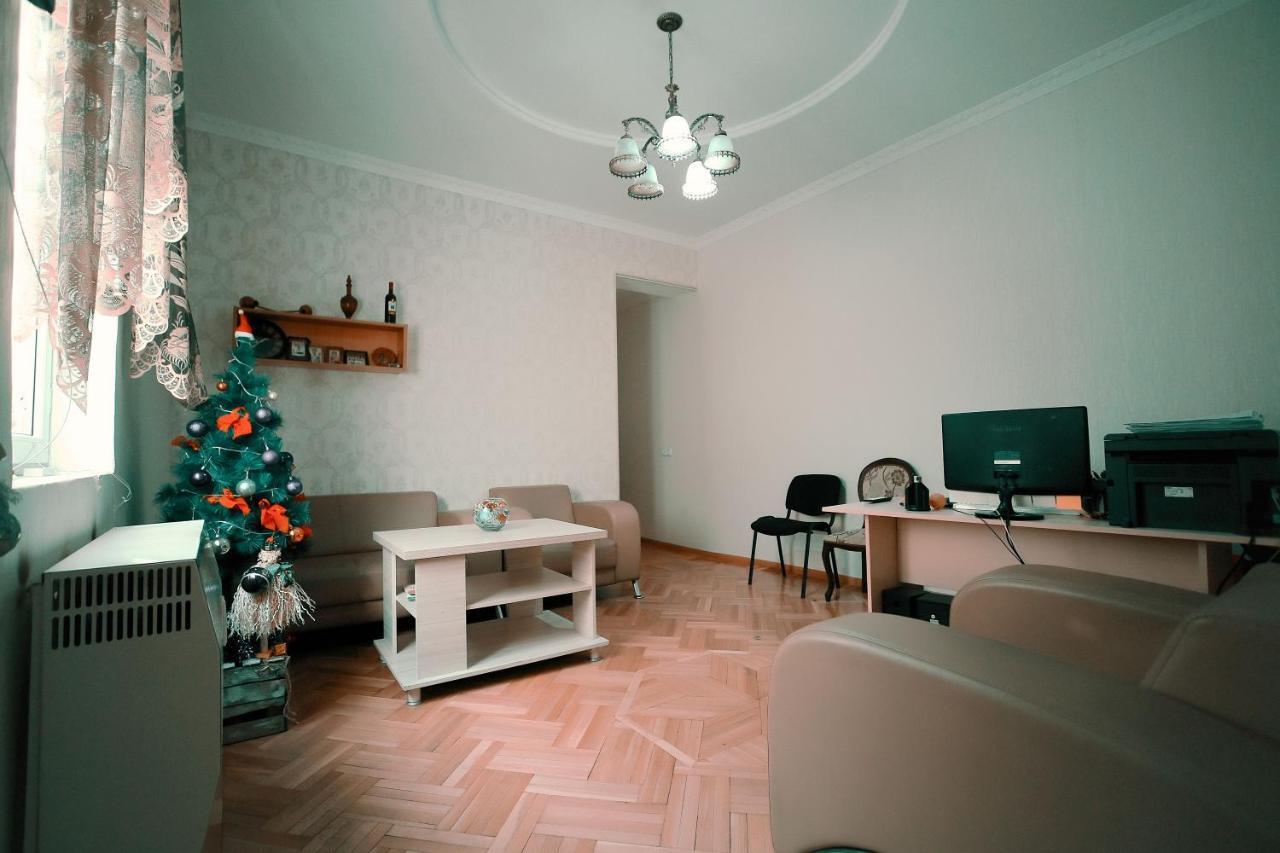 Apartment Old คูทายสิ ภายนอก รูปภาพ